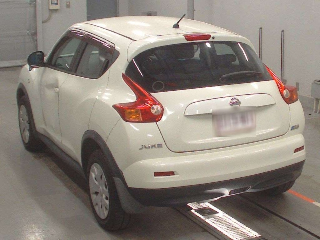 NISSAN JUKE 2010