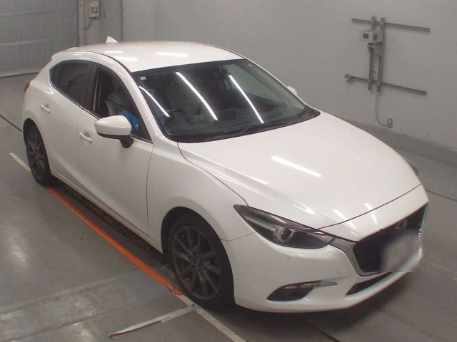 MAZDA AXELA 2016