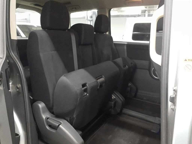 MITSUBISHI DELICA D5 2019
