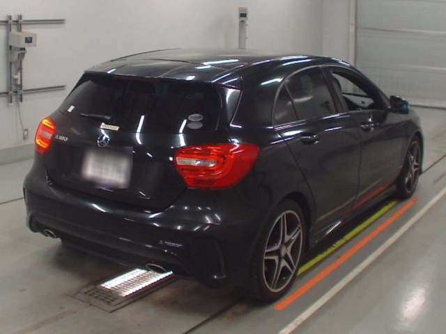 MERCEDES BENZ A CLASS 2015