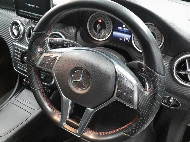 MERCEDES BENZ A CLASS 2015
