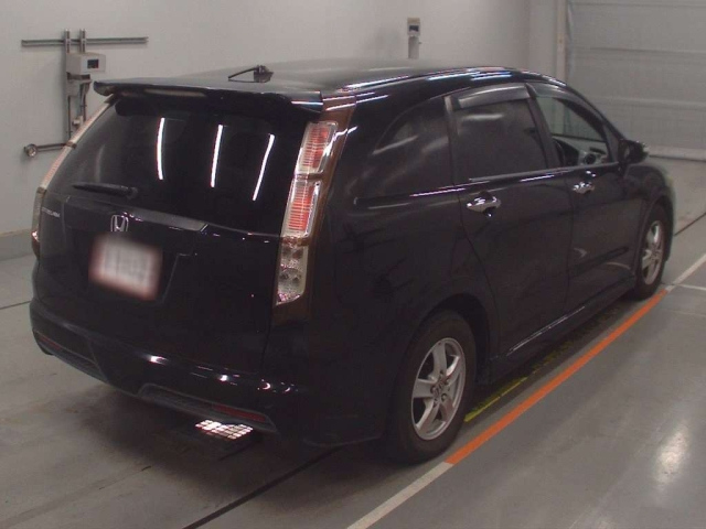 HONDA STREAM 2010