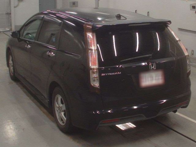HONDA STREAM 2010