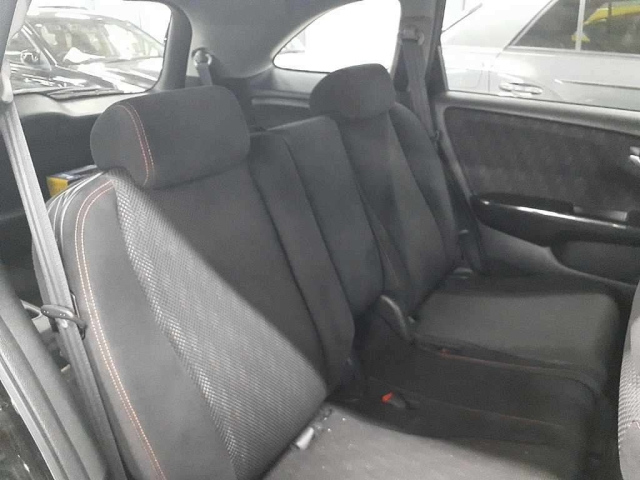 HONDA STREAM 2010