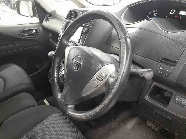 NISSAN SERENA 2013