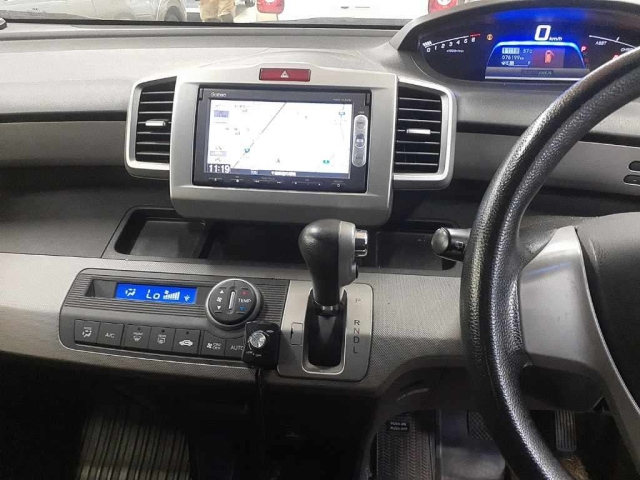 HONDA FREED 2014