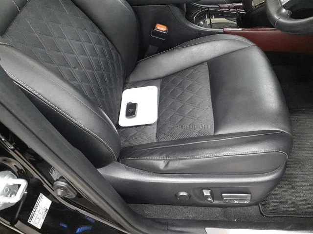 TOYOTA HARRIER 2014