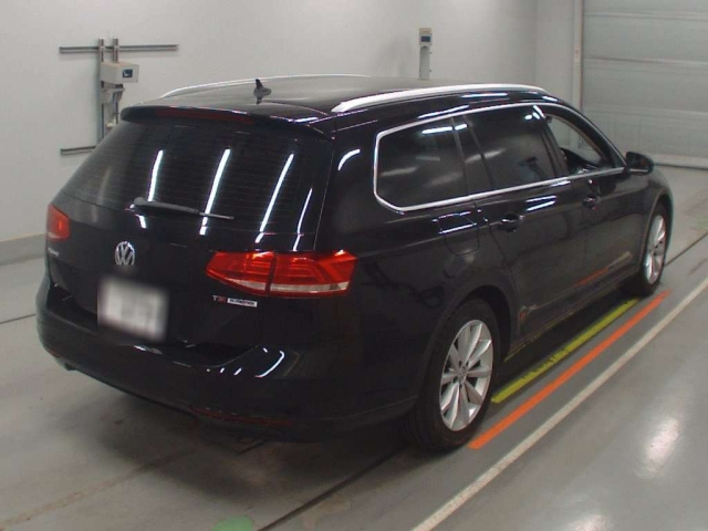 VOLKSWAGEN PASSAT VARIANT 2016