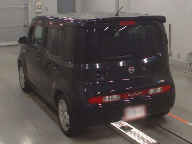 NISSAN CUBE 2010