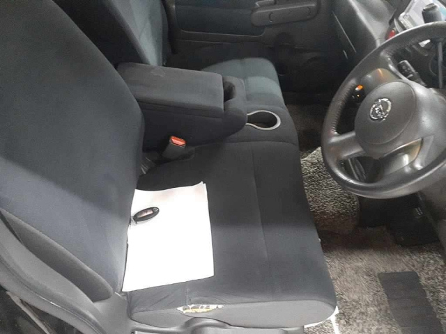NISSAN CUBE 2010