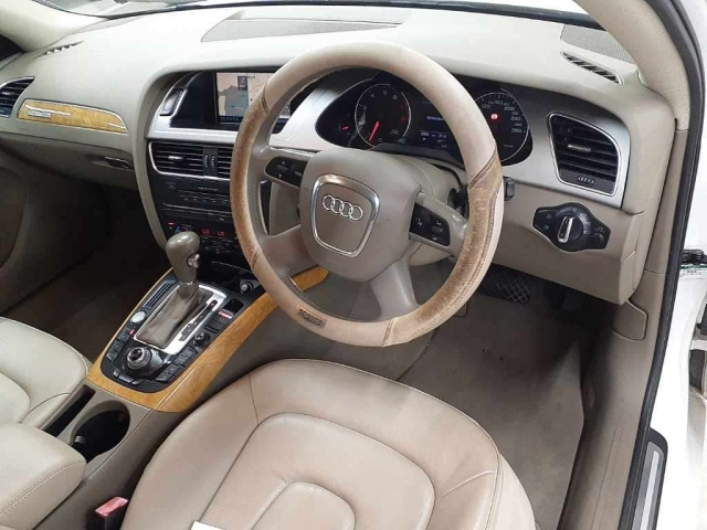 AUDI A4 2008