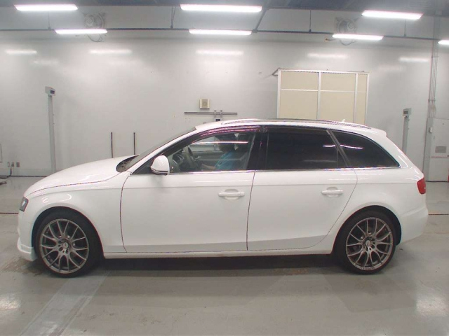 AUDI A4 2008