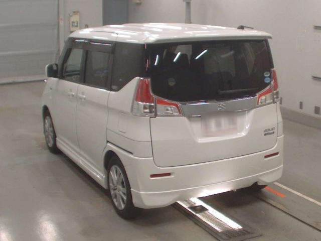 SUZUKI SOLIO 2016