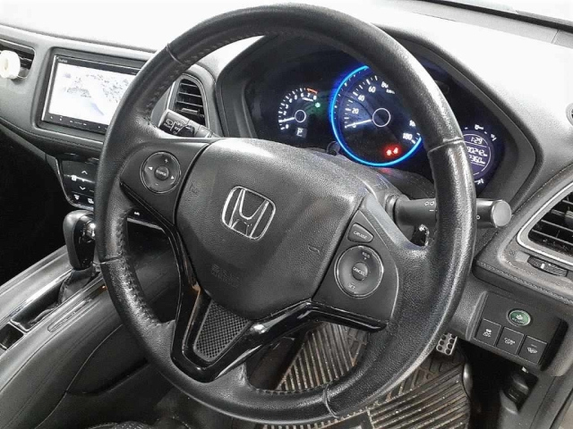 HONDA VEZEL 2014