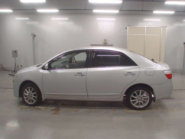 TOYOTA PREMIO 2009