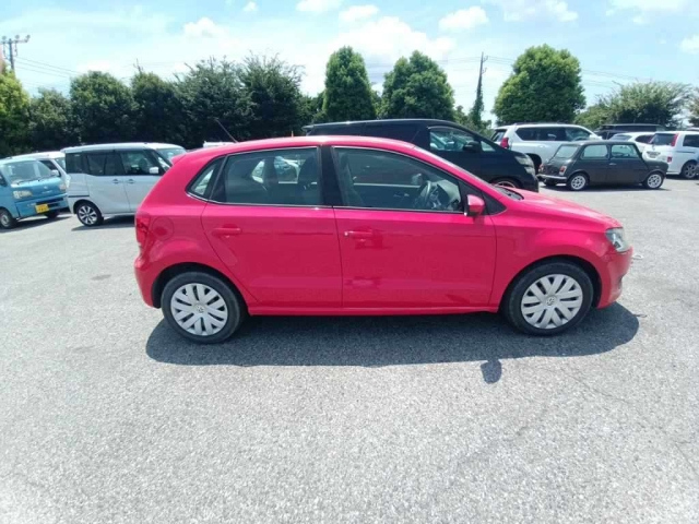 VOLKSWAGEN POLO 2010