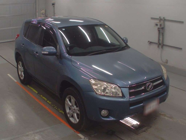 TOYOTA RAV4 2010