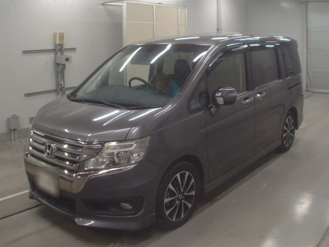 HONDA STEP WAGON 2014