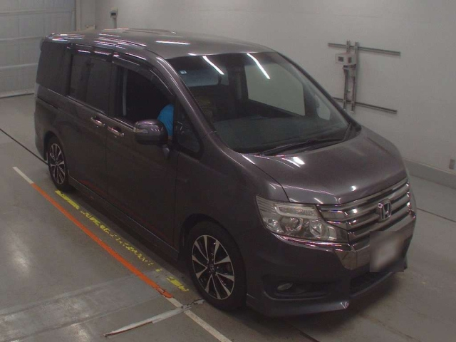 HONDA STEP WAGON 2014