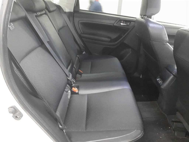 SUBARU FORESTER 2016