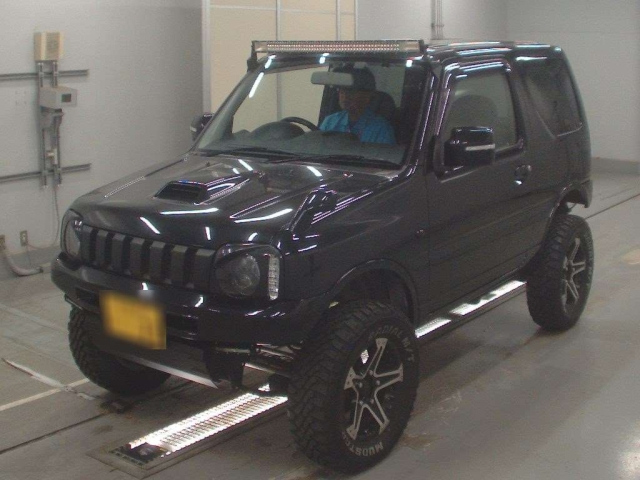 SUZUKI JIMNY 2011