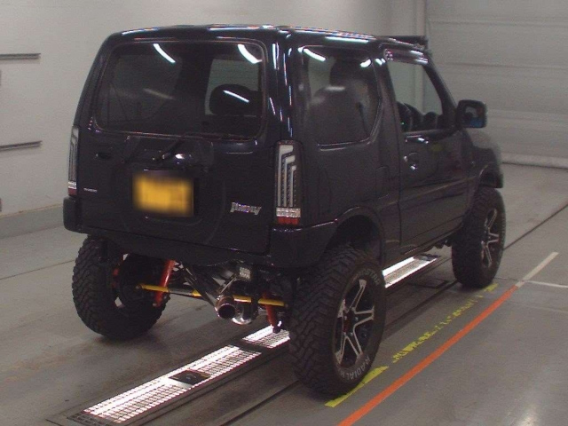 SUZUKI JIMNY 2011