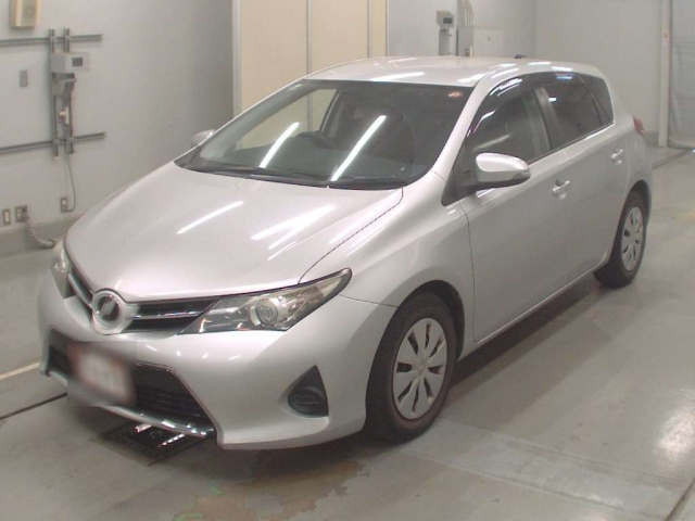 TOYOTA AURIS 2014