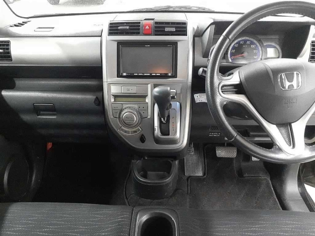 HONDA ZEST 2012