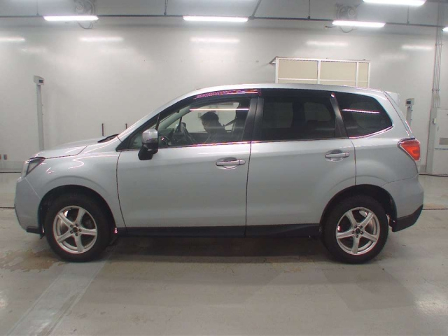SUBARU FORESTER 2017