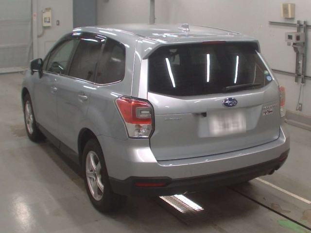 SUBARU FORESTER 2017