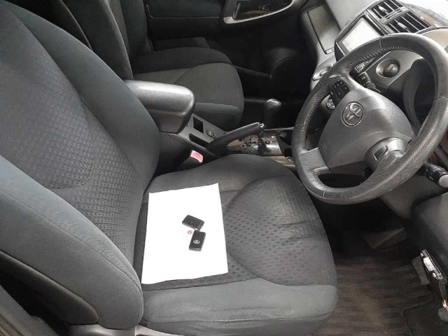 TOYOTA VANGUARD 2012