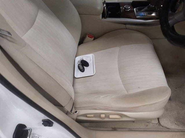 NISSAN FUGA 2015