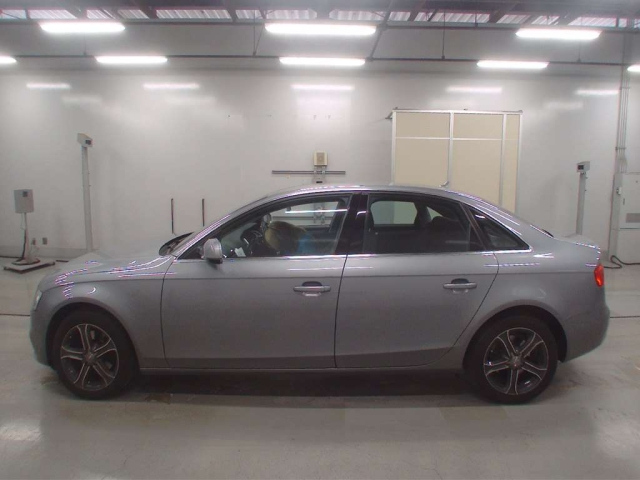 AUDI A4 2014