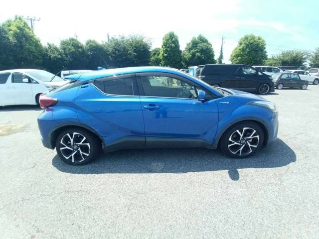 TOYOTA C-HR 2019