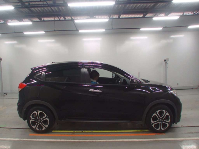 HONDA VEZEL 2014
