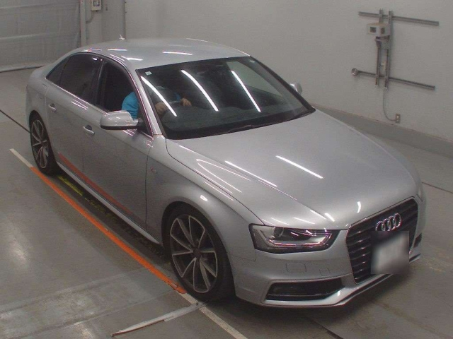 AUDI A4 2015
