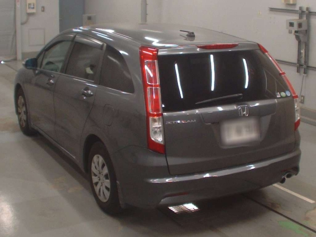 HONDA STREAM 2010