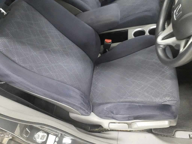 HONDA STREAM 2010