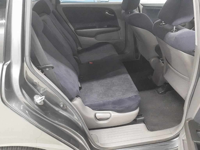 HONDA STREAM 2010