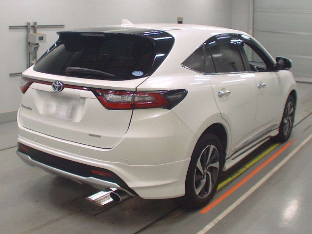 TOYOTA HARRIER 2018