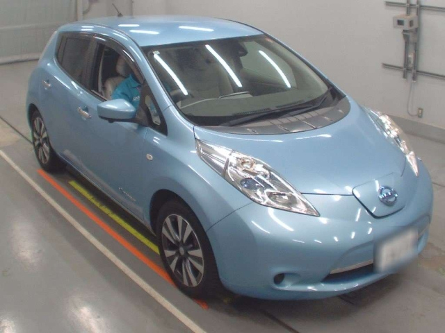 NISSAN LEAF 2017