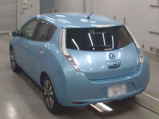 NISSAN LEAF 2017