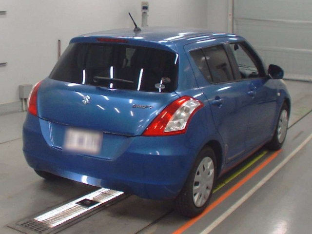 SUZUKI SWIFT 2010