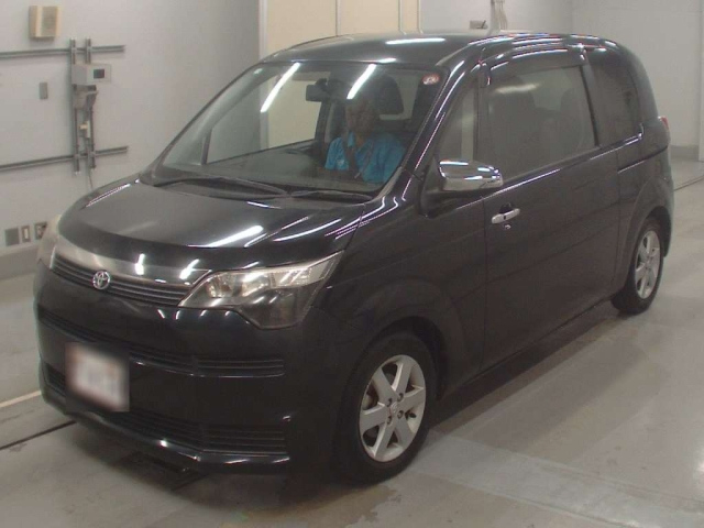 TOYOTA SPADE 2012
