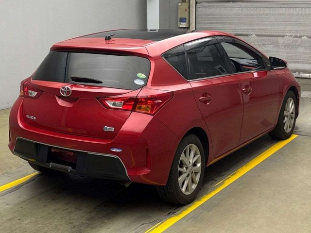 TOYOTA AURIS 2013