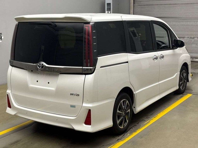 TOYOTA NOAH 2020