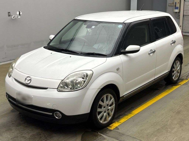 MAZDA VERISA 2009