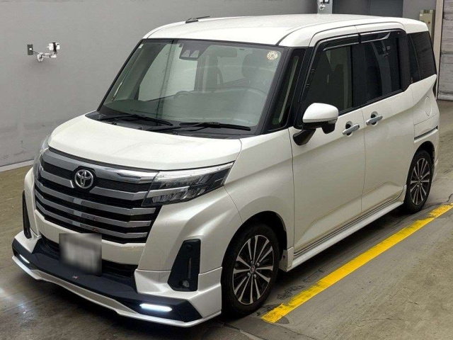 TOYOTA ROOMY 2021
