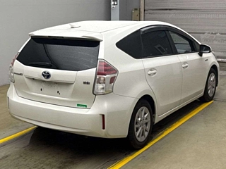 TOYOTA PRIUS ALPHA 2019