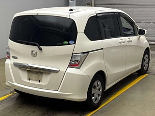 HONDA FREED 2013